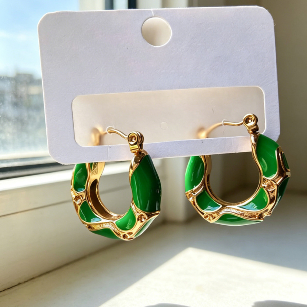 Bohemian style green fashion earrings